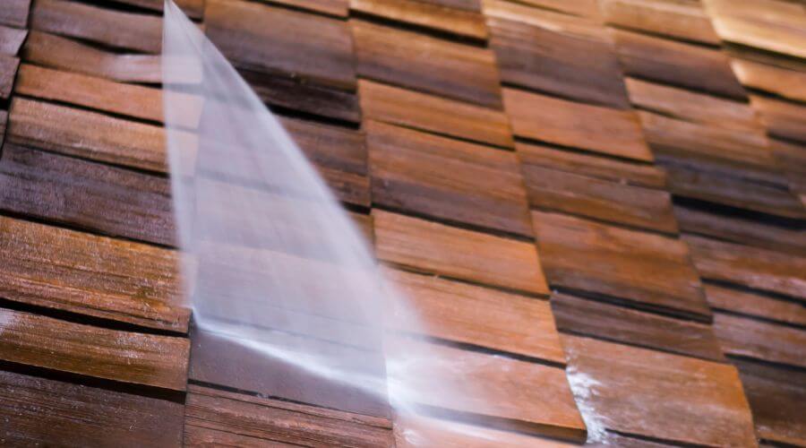 Expert flood damage restoration services in Crossville, IL